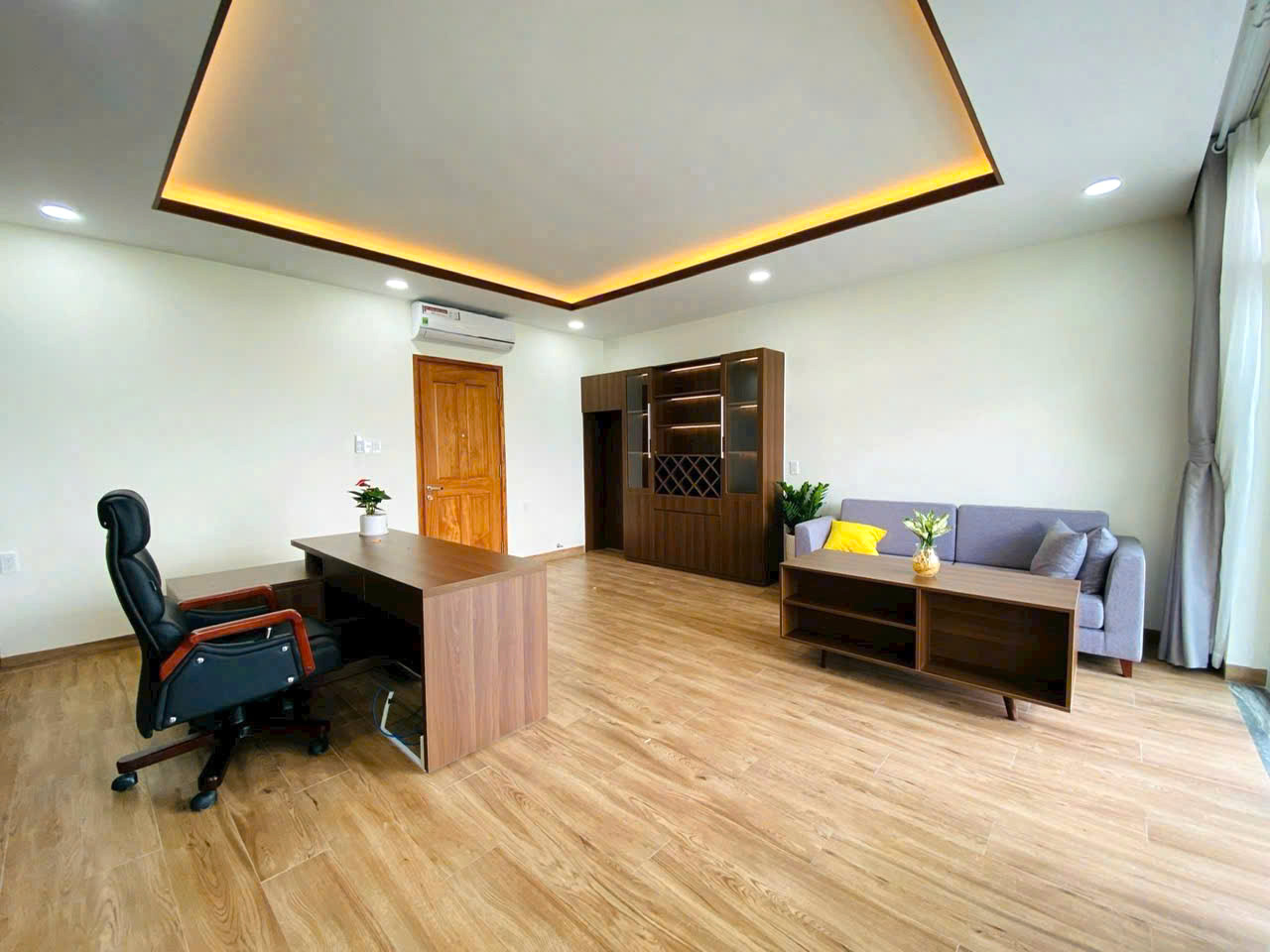 Bán nhà 4 tầng đẹp - Hiệp Phú – gần Vincom – 147m² – đường 12m – giảm sốc còn 14 tỷ - Ảnh chính